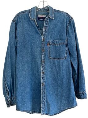 Vintage Levi's Denim Button-Down Shirt in Medium Blue color Sz small
